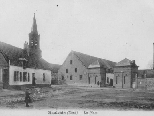 Place de la Mairie - histoire d'Haulchin